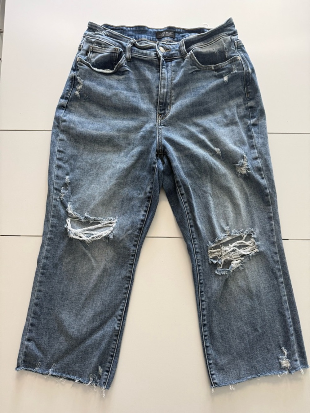 Judy Blue Distressed Wide Leg Cropped Jeans
